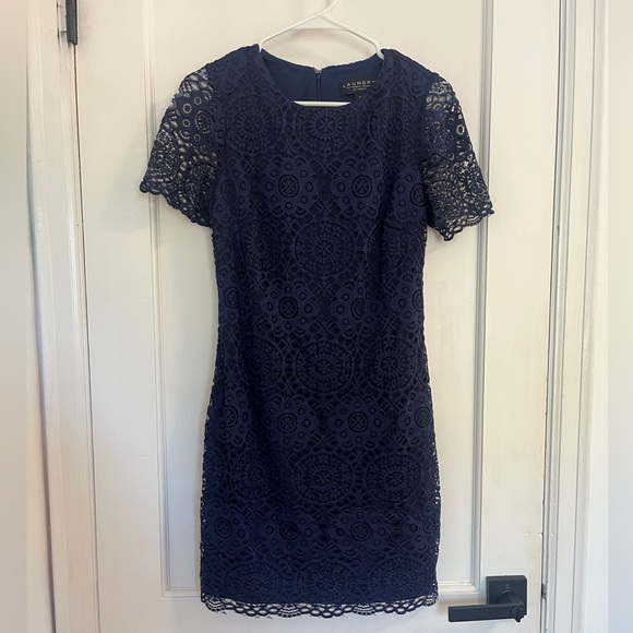 elegant navy lace mini dress | laundry by shelli segal - Picture 1 of 3